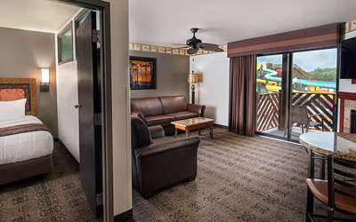 Royal African Queen Suite interior.